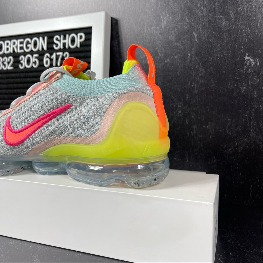 NIKE AIR VAPORMAX 2021 FLYKNIT NEON WOMENS RUNNING SHOES SIZE 5.5 GRAY NEW - Picture 10 of 10